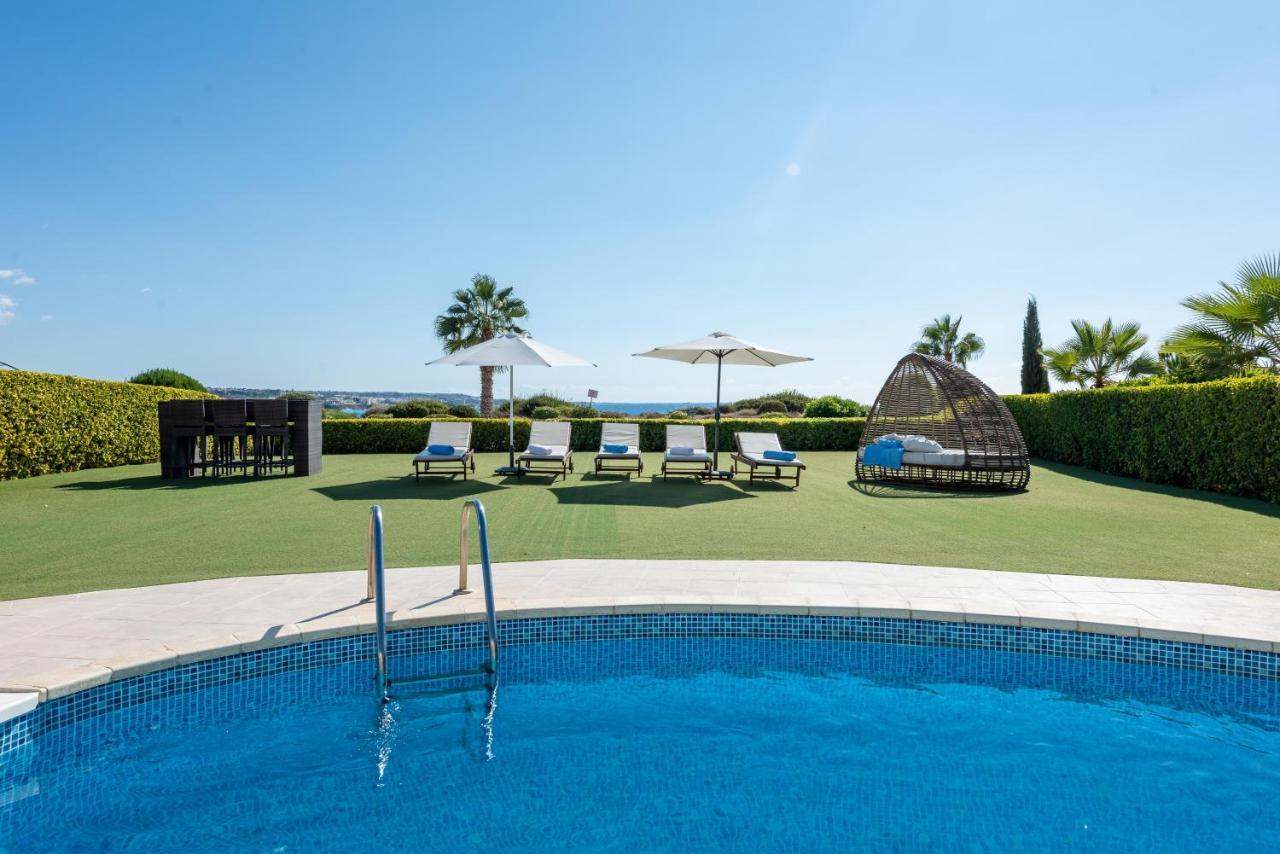 Villa Savoya Sunrise By Ezoria Villas Coral Bay Exterior foto