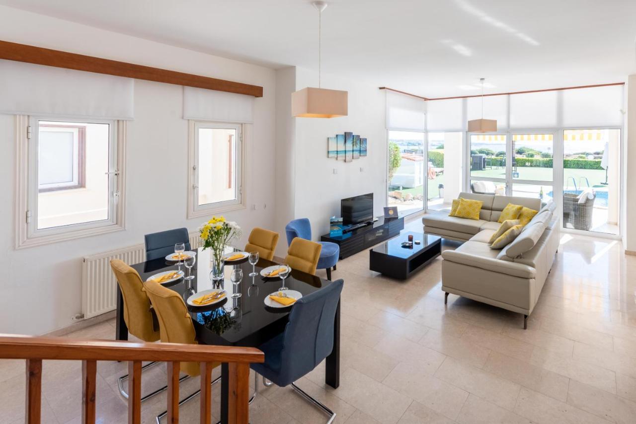 Villa Savoya Sunrise By Ezoria Villas Coral Bay Exterior foto