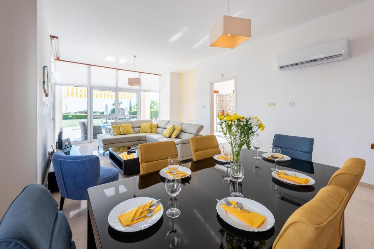 Villa Savoya Sunrise By Ezoria Villas Coral Bay Exterior foto