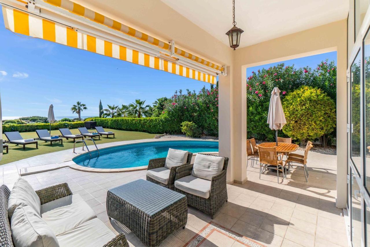 Villa Savoya Sunrise By Ezoria Villas Coral Bay Exterior foto