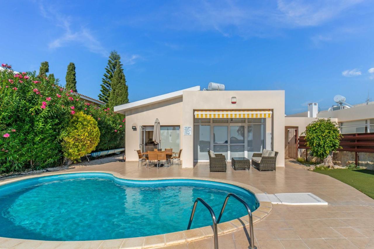 Villa Savoya Sunrise By Ezoria Villas Coral Bay Exterior foto